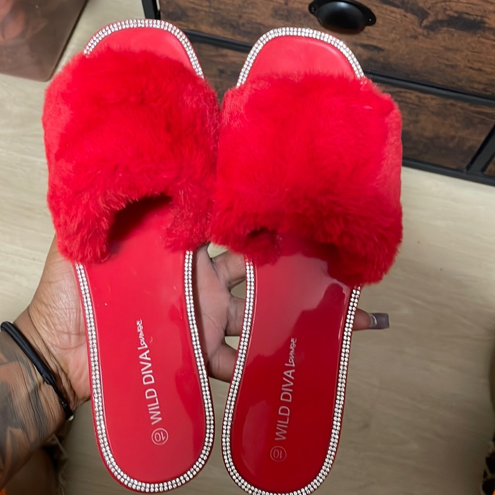 Red fur slides